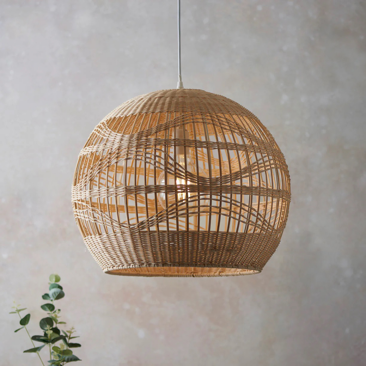 Spherical Rattan Woven Pendant – Sculptural Wavy-Pattern Globe Light
